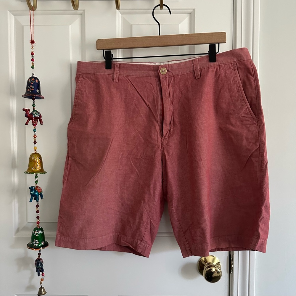 J. Crew Men’s Red Flat Front Cotton Shorts 36